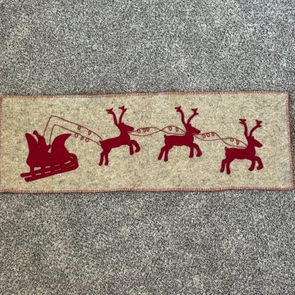 Arcadia Home 100% Wool Holiday Christmas Table Runner Reindeer & Sleigh 16